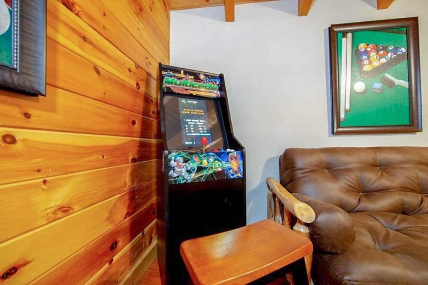 Pigeonforge Cabin Game Roomdog Friendlyhot Tub Pigeon Forge Buitenkant foto