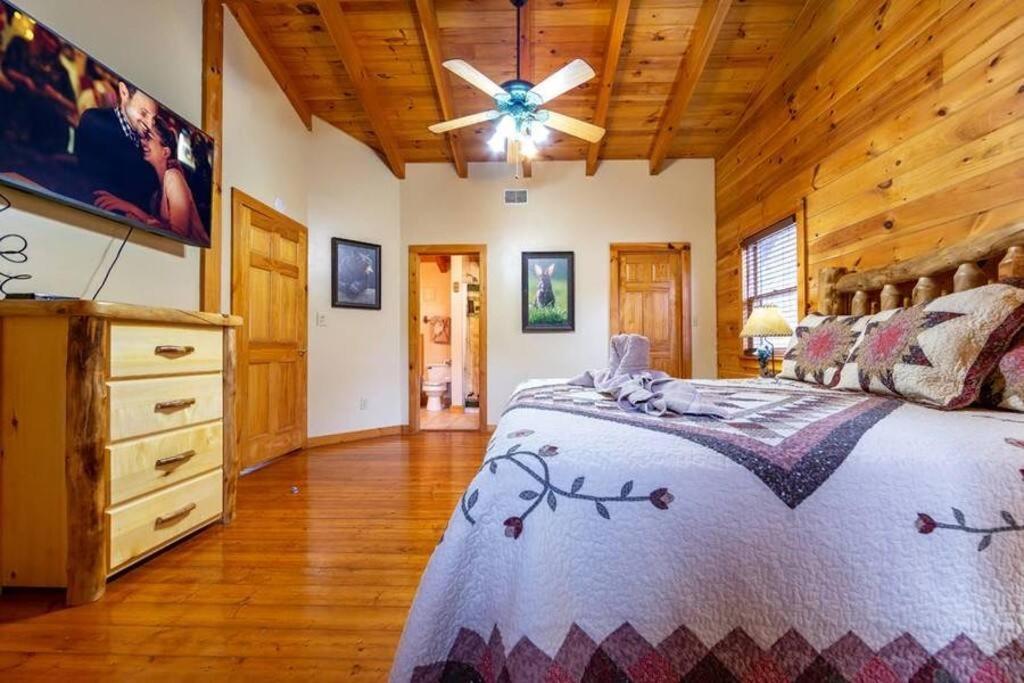 Pigeonforge Cabin Game Roomdog Friendlyhot Tub Pigeon Forge Buitenkant foto