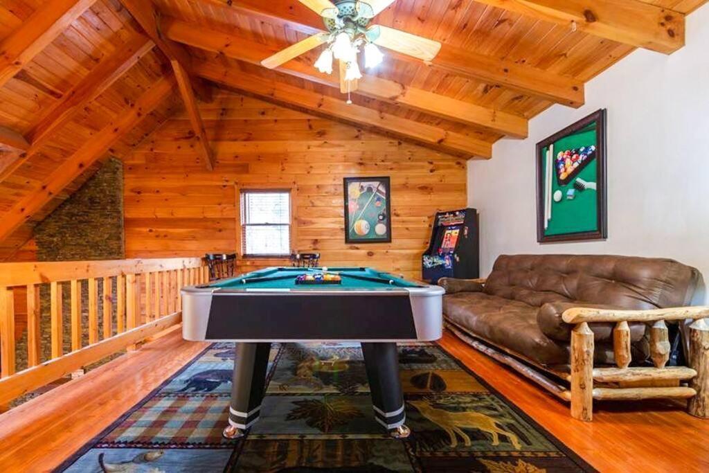 Pigeonforge Cabin Game Roomdog Friendlyhot Tub Pigeon Forge Buitenkant foto