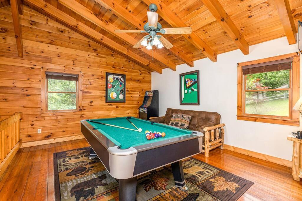 Pigeonforge Cabin Game Roomdog Friendlyhot Tub Pigeon Forge Buitenkant foto